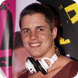 Johnny Ruffo